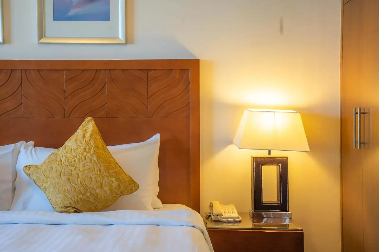 Aparthotel Millennium Lakeview Residence Formerly Copthorne Lakeview Executive Apartments Dubai