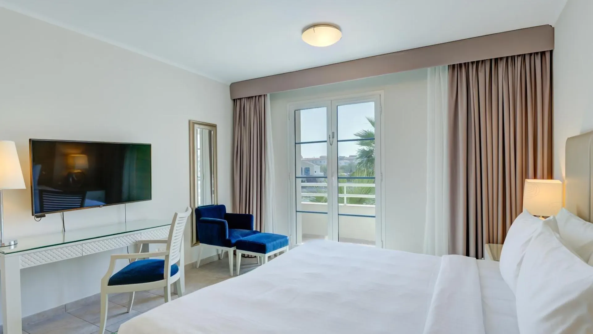 Millennium Lakeview Residence Formerly Copthorne Lakeview Executive Apartments Dubai 4*,  United Arab Emirates